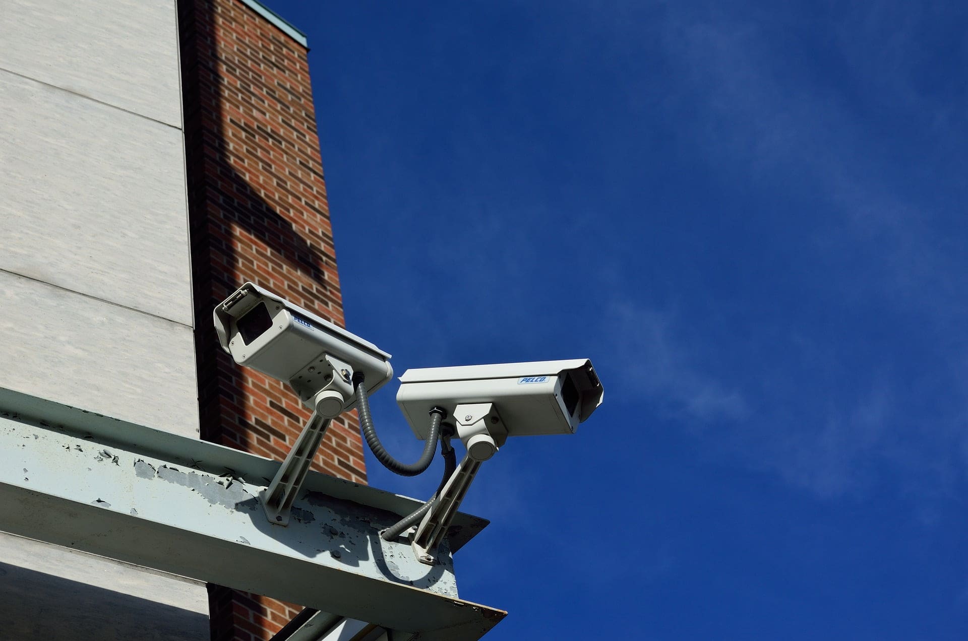 cctv-1144371_1920 (1)