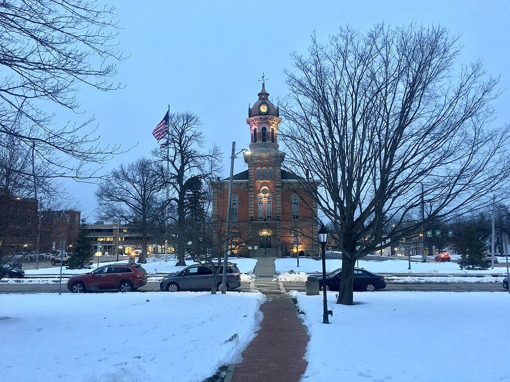 Geauga County Courthouse at Chardon Square, OH