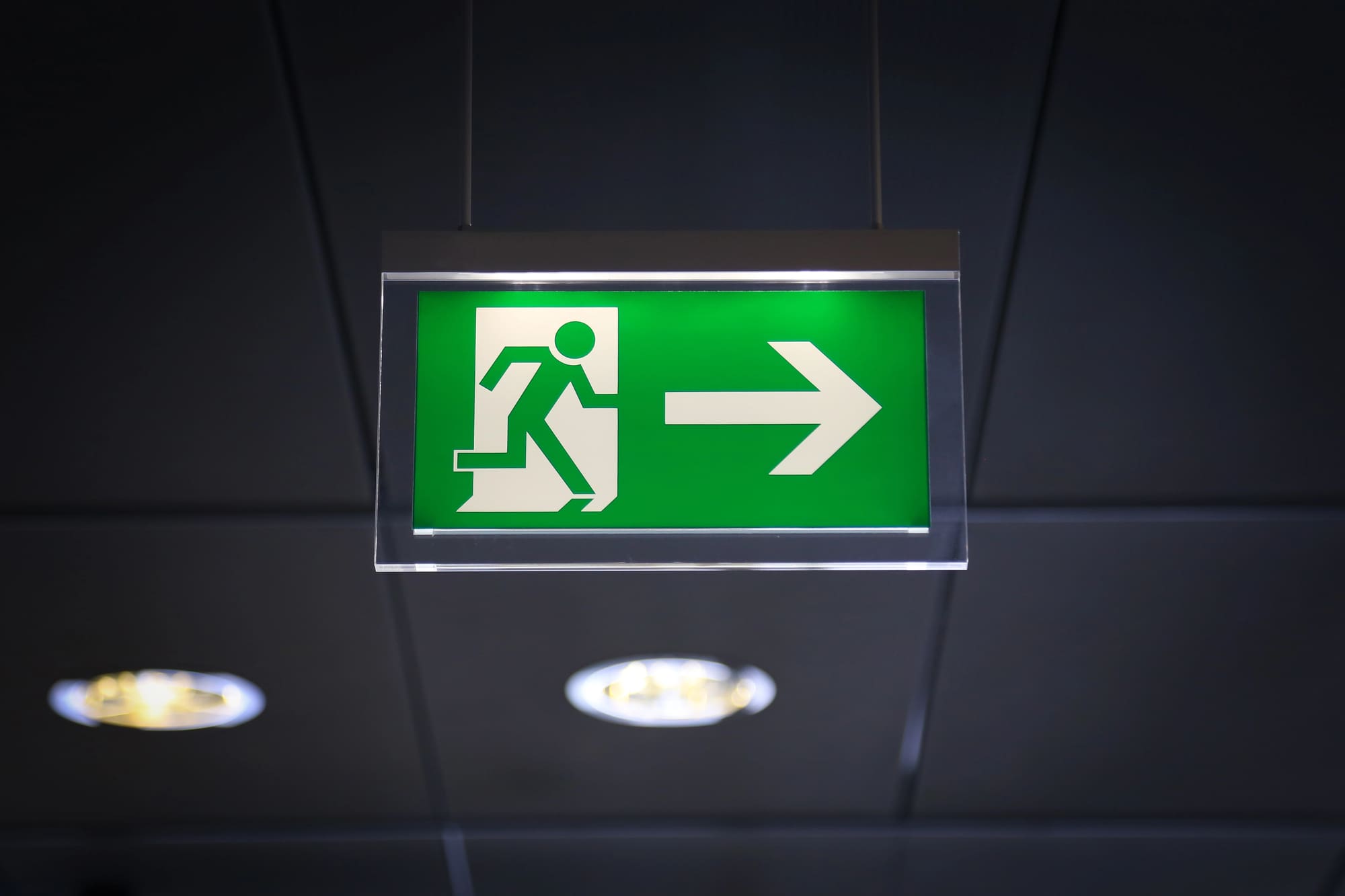 commercial fire alarm supplier emergency exit Commercial fire alarm supplier installs emergency exit safety signs